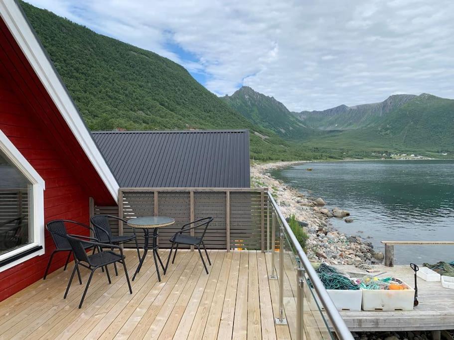 Leilighet I Rorbu Pa Kaldfarnes - Yttersia Senja Exterior photo