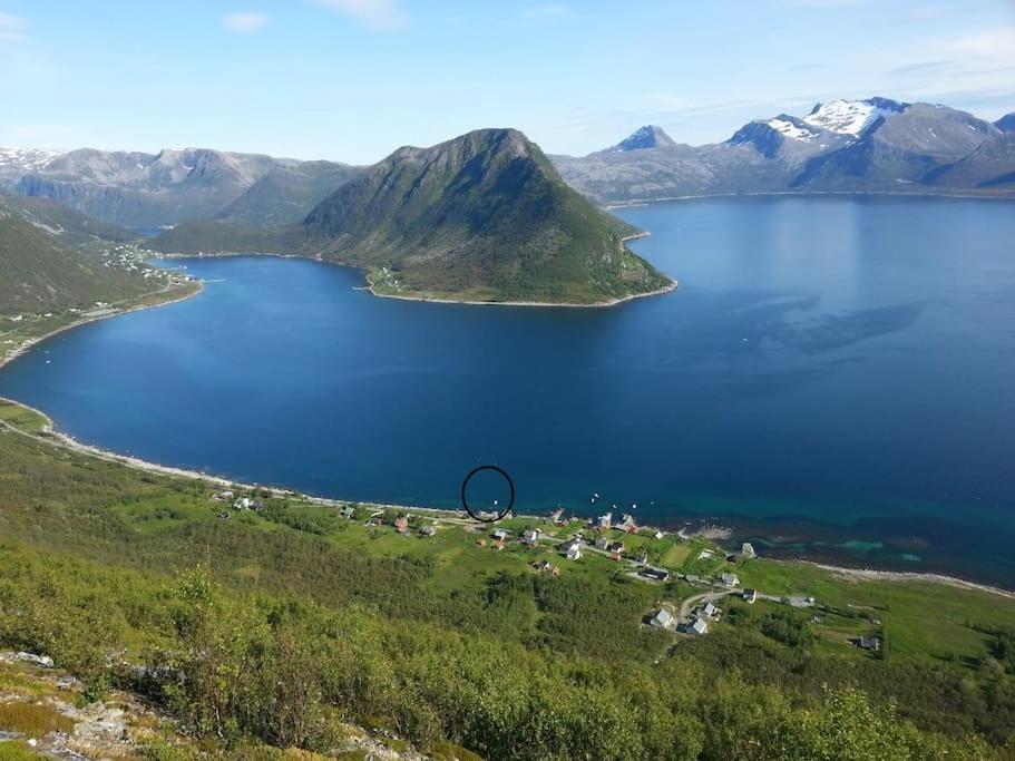 Leilighet I Rorbu Pa Kaldfarnes - Yttersia Senja Exterior photo
