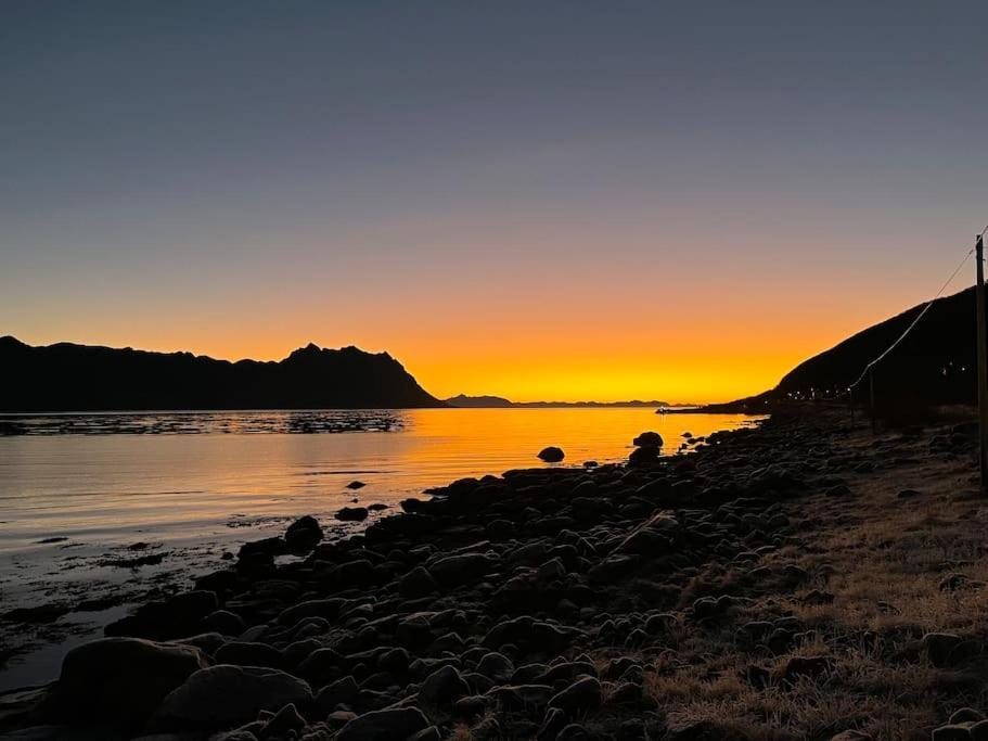Leilighet I Rorbu Pa Kaldfarnes - Yttersia Senja Exterior photo